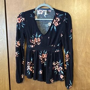 Xhilaration Floral Top